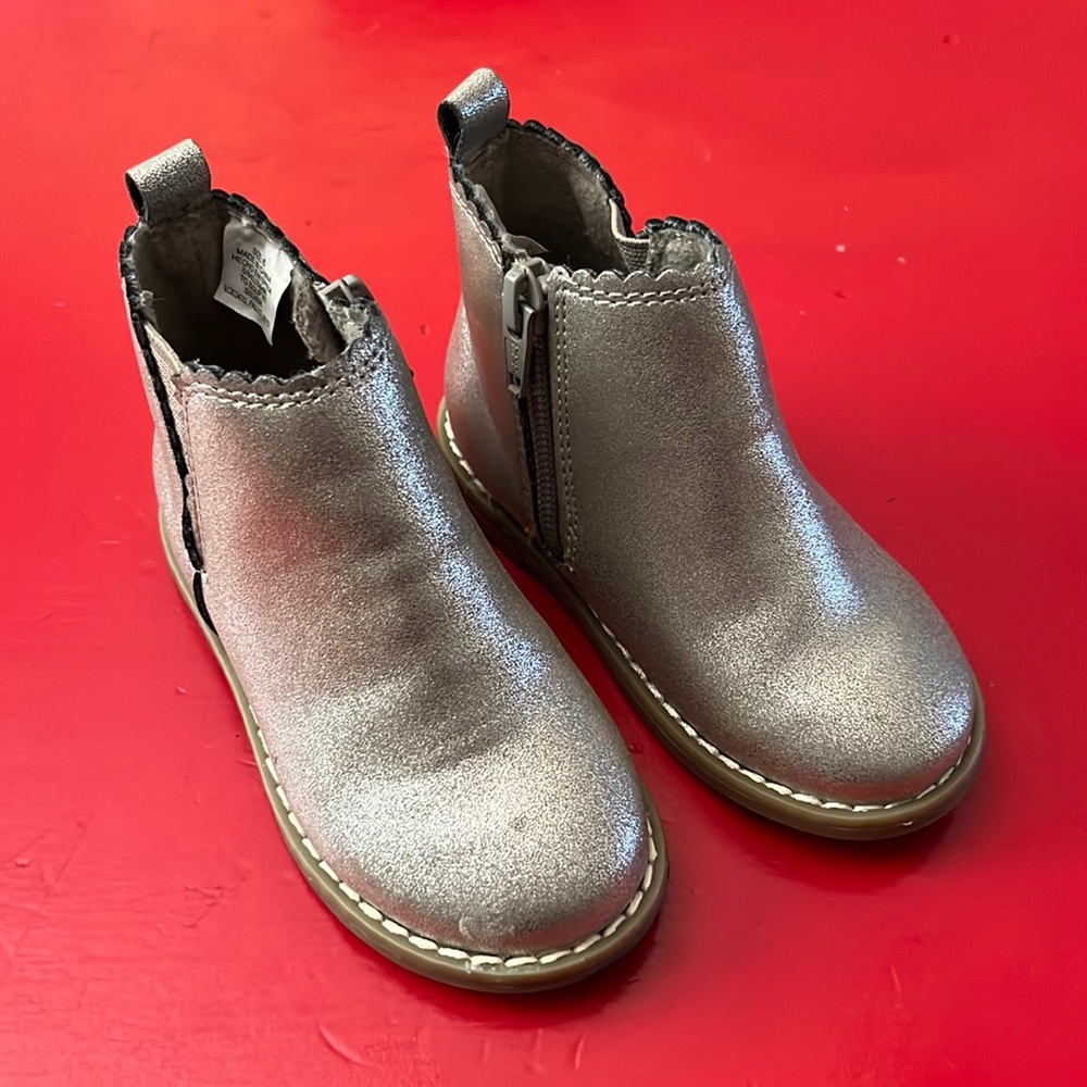 Gap Baby gold boots in size 6